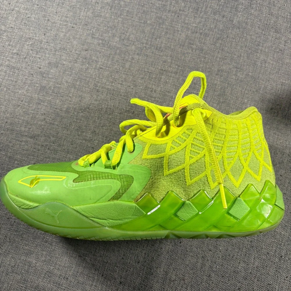 Puma MB.01 Rick and Morty Men 10 Green Red Mismatched Basketball Shoes 376682-01